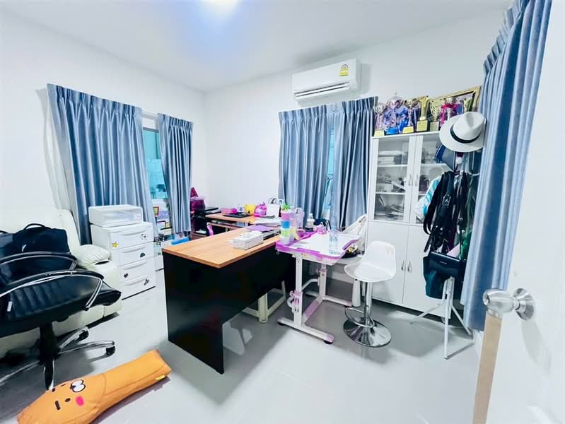 ลลิลทาวน์ แลนซีโอ คริป เทพารักษ์ - ตำหรุ Lalin Town Lanceo CRIB Teparak - Tamru, สมุทรปราการ, 97/1 Soi Rattana Chok 6, บางพลีใหญ่, บางพลี, สมุทรปราการ, 139 ตร.ม., บ้านเดี่ยว ขาย, โดย คุณ พัทธ์ธีรา เจริญธรรม (พัท), 500402709 - DDproperty.com