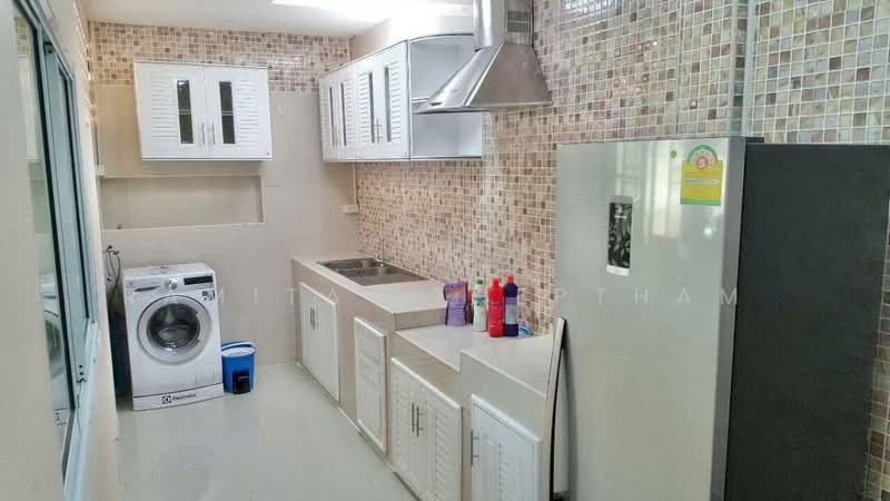 4-BR House, Bangkok, Jom Phon, Chatuchak, Bangkok, 4 Bedrooms, 220 sqm, Single Detached House For Rent, by Ramita Theptham, 500402718 - DDproperty.com