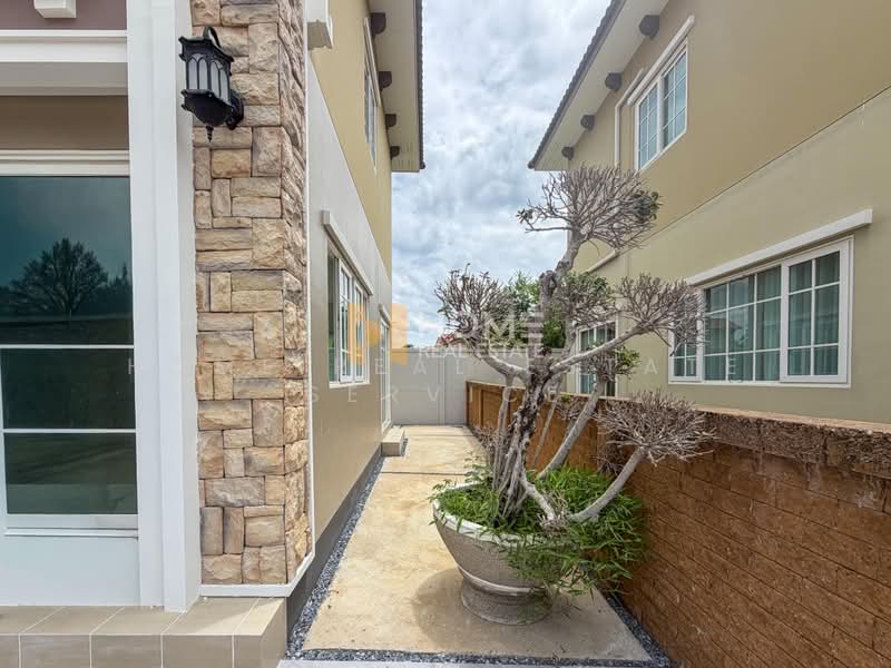 Golden Neo Bangkhae, Bangkok, 345 005/1 Soi Kanchanaphisek, Lak Song, Bang Khae, Bangkok, 4 Bedrooms, 136 sqm, Townhouse For Sale, by HOME Real Estate Service, 500402757 - DDproperty.com