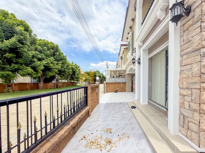 Golden Neo Bangkhae, Bangkok, 345 005/1 Soi Kanchanaphisek, Lak Song, Bang Khae, Bangkok, 4 Bedrooms, 136 sqm, Townhouse For Sale, by HOME Real Estate Service, 500402757 - DDproperty.com
