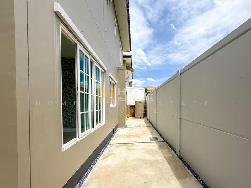 Golden Neo Bangkhae : โกลเด้น นีโอ บางแค, กรุงเทพ, 345 005/1 ซอยกาญจนาภิเษก, หลักสอง, บางแค, กรุงเทพ, 136 ตร.ม., ทาวน์เฮ้าส์ ขาย, โดย HOME Real Estate Service, 500402757 - DDproperty.com