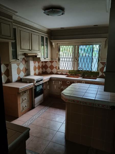 Two Detached houses 121 sq.wa Soi Intamara 44, Sutthisan Road, Din Daeng, Bkk, Bangkok, สุทธิสาร, Din Daeng, Bangkok, 7 Bedrooms, 600 sqm, Single Detached House For Sale, by Sirithong Saetang, 500402770 - DDproperty.com
