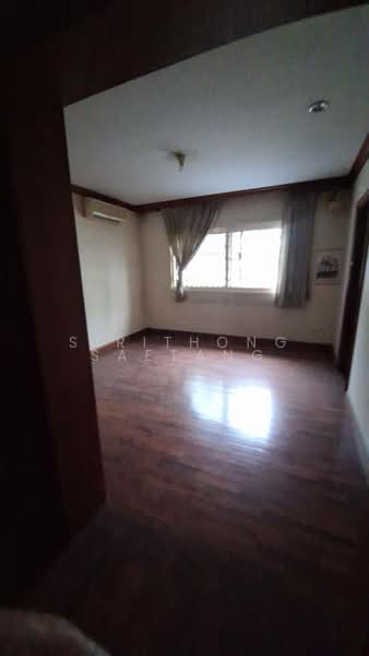 Two Detached houses 121 sq.wa Soi Intamara 44, Sutthisan Road, Din Daeng, Bkk, Bangkok, สุทธิสาร, Din Daeng, Bangkok, 7 Bedrooms, 600 sqm, Single Detached House For Sale, by Sirithong Saetang, 500402770 - DDproperty.com