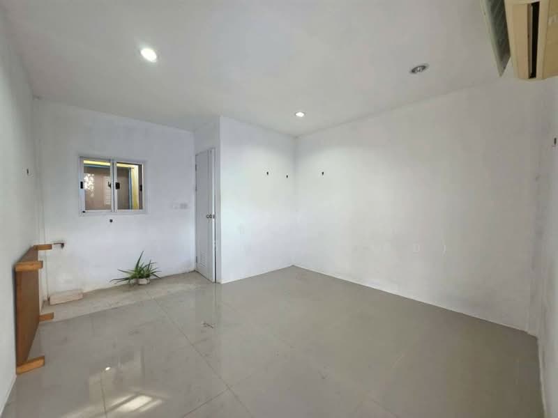 โกดัง + ห้องเช่า 2 ชั้น 600 ตร.ว. ซอยสุขาประชาสรรค์2 ซอย40 ถนนแจ้งวัฒนะ, Nonthaburi, ถนนแจ้งวัฒนะ, Bang Phut, Pak Kret, Nonthaburi, , 512 sqm, Warehouse/Factory For Sale, by คุณ ชนะพันธุ์ แก้วศรีพจน์ (ต่อ), 500402821 - DDproperty.com