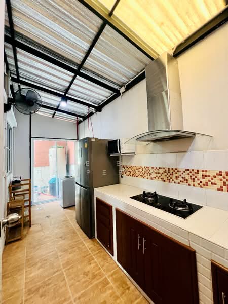 J City Sukhumvit - Phraeksa, Samut Prakan, Phraeksa, Muang Samut Prakarn, Samut Prakan, 4 Bedrooms, 100 sqm, Townhouse For Sale, by The Best Property ปู, 500402938 - DDproperty.com