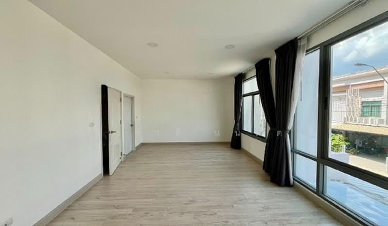 The Metro Rama 9-Krungthep Kreetha, Bangkok, Saphan Sung, Bangkok, 4 Bedrooms, 130 sqm, Townhouse For Sale, by ชนะชาติ นนท์ตา, 500402986 - DDproperty.com