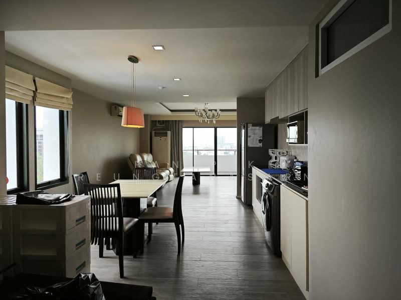 Centurion Park, Bangkok, Soi Aree 5, Samsen Nai, Phaya Thai, Bangkok, 2 Bedrooms, 121 sqm, Condo For Rent, by Panupak Reungtanasarn, 500403010 - DDproperty.com