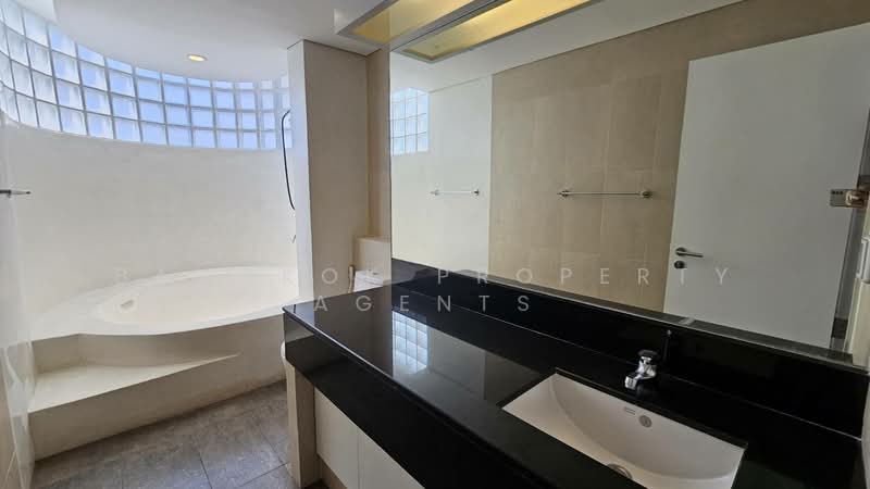 Shama Ekamai Bangkok, Bangkok, Ekamai Soi 8, Sukhumvit 63 Road, Phra Kanong Nua, Watthana, Bangkok, 4 Bedrooms, 290 sqm, Condo For Rent, by BANGKOK PROPERTY AGENTS, 500403032 - DDproperty.com