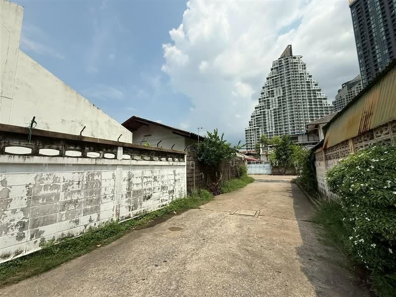 บ้านเดี่ยว ตรงข้ามปั้ม ปตท.นนทบุรี ซอยกรุงเทพนนท์14, Nonthaburi, ถนนนครอินทร์, Bang Khen, Muang Nonthaburi, Nonthaburi, 3 Bedrooms, 150 sqm, Single Detached House For Sale, by คุณ นุชนาฏ ปทุมสูตร (จ๋า), 500403036 - DDproperty.com