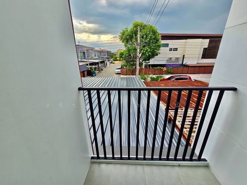 The Park at Fashion, Bangkok, Ratchada-Ramintra Road, Khan Na Yao, Bangkok, 3 Bedrooms, 160 sqm, Townhouse For Sale, by Ashiraya Suwannin, 500403061 - DDproperty.com