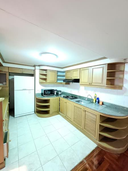 33 Residence, Bangkok, 92 Sukhumvit 33 Alley, Khlong Tan Nua, Watthana, Bangkok, 2 Bedrooms, 145 sqm, Apartment For Rent, by Boonraksa Sopak, 500403184 - DDproperty.com