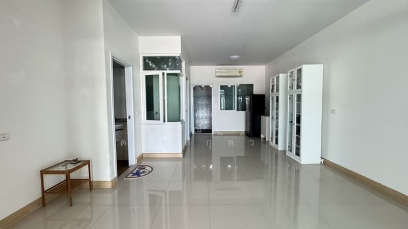 Gusto Townhome Bangna - Suvarnabhumi, Samut Prakan, Soi Wat Sriwaree Noi, Srisa Chorakhe Yai, Bang Sao Thong, Samut Prakan, 4 Bedrooms, 132 sqm, Townhouse For Sale, by ธนณัฎฐ์ ศตายุสกุลวงศ์, 500403192 - DDproperty.com