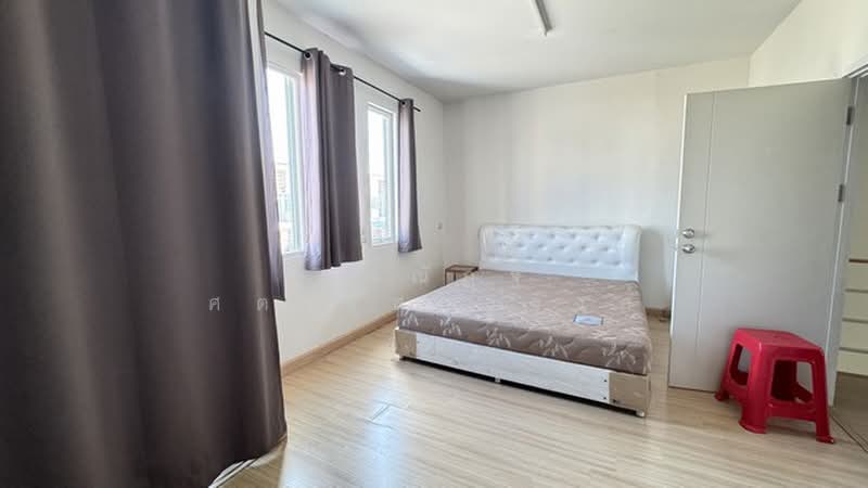 Gusto Townhome Bangna - Suvarnabhumi : กัสโต้ ทาวน์โฮม บางนา - สุวรรณภูมิ, สมุทรปราการ, ซอยวัดศรีวารีน้อย, ศีรษะจรเข้ใหญ่, บางเสาธง, สมุทรปราการ, 132 ตร.ม., ทาวน์เฮ้าส์ ขาย, โดย ธนณัฎฐ์ ศตายุสกุลวงศ์, 500403192 - DDproperty.com