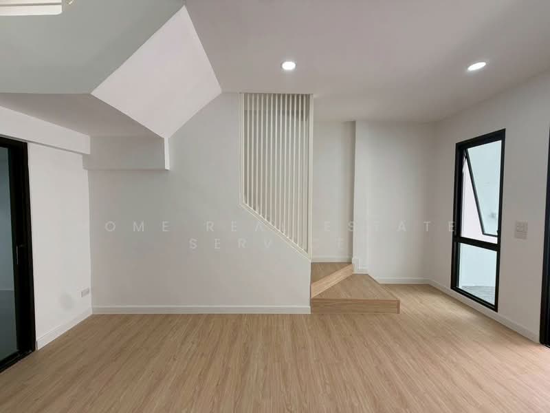 Baan Saranon Pak Kret, Nonthaburi, Saranon Housing, Pak Kret, Nonthaburi, 4 Bedrooms, 220 sqm, Townhouse For Sale, by HOME Real Estate Service, 500403198 - DDproperty.com