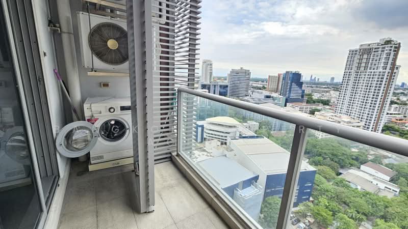 The Lofts Ekkamai, Bangkok, 1415 Sukhumvit Road, Phra Kanong Nua, Watthana, Bangkok, 2 Bedrooms, 75 sqm, Condo For Rent, by BANGKOK PROPERTY AGENTS, 500403204 - DDproperty.com