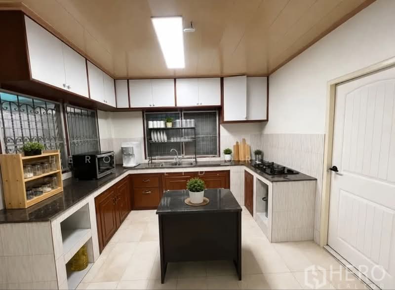 For Rent Detached House in Onnut, Prawet, Bangkok HRE01011, กรุงเทพ, ประเวศ, กรุงเทพ, 200 ตร.ม., บ้านเดี่ยว ให้เช่า, โดย Hero Realtor Co., Ltd., 500403218 - DDproperty.com