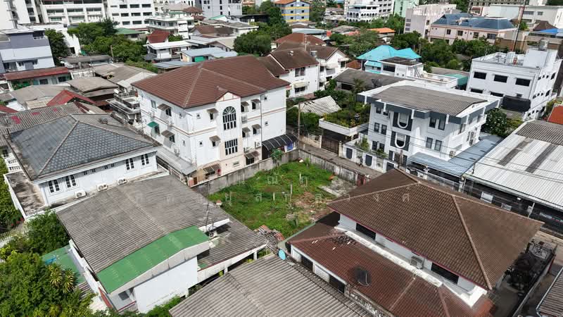ที่ดินแปลงสวย ปรีดีพนมยงค์15แยก3, Bangkok, ปรีดีพนมยงค์15แยก3, Bang Chak, Phra Khanong, Bangkok, , 288 sqm, Land For Sale, by ธนณัฎฐ์ ศตายุสกุลวงศ์, 500403234 - DDproperty.com