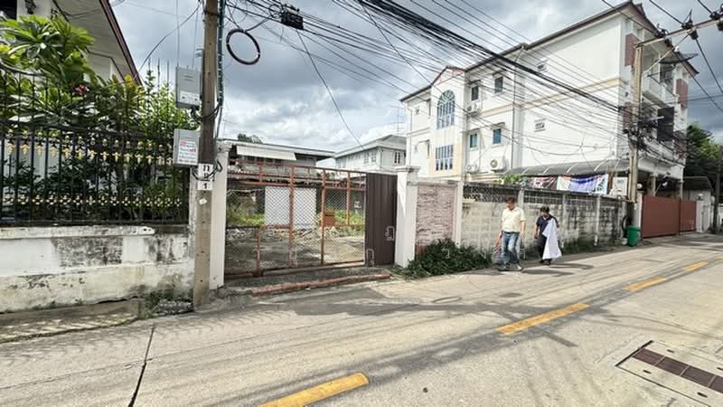 ที่ดินแปลงสวย ปรีดีพนมยงค์15แยก3, Bangkok, ปรีดีพนมยงค์15แยก3, Bang Chak, Phra Khanong, Bangkok, , 288 sqm, Land For Sale, by ธนณัฎฐ์ ศตายุสกุลวงศ์, 500403234 - DDproperty.com