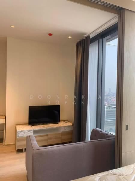 ASHTON Silom, Bangkok, 166 Silom Road, Bang Rak, Bangkok, 1 Bedroom, 32 sqm, Condo For Rent, by Boonraksa Sopak, 500403246 - DDproperty.com