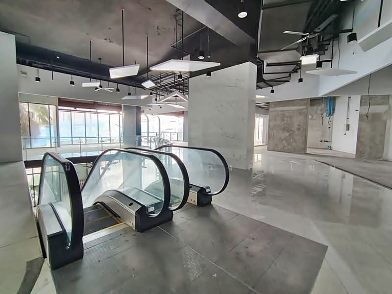Rich Walk Triple Stations Rama 9 Srinakarin RETAIL, Bangkok, ศรีนครินทร์, Suan Luang, Bangkok, , 130 sqm, Retail Space For Rent, by Chanitnun Mewongukote, 500403251 - DDproperty.com