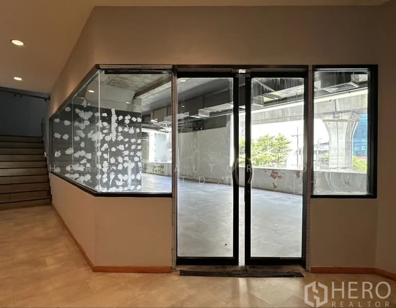 For rent Retail Space 256 sq.m. BTS Phra Khanong, Watthana, Bangkok HRE01012, Bangkok, สุขุมวิท, Phra Kanong Nua, Watthana, Bangkok, , 256 sqm, Retail Space For Rent, by Hero Realtor Co., Ltd., 500403274 - DDproperty.com