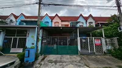 ขาย - ทาวน์เฮ้าส์ 2 ชั้น 20 ตร.ว. ทาวน์เฮ้าส์ อยู่หลังตลาดป้าพร ซอยพหลโยธิน52 แยก33, กรุงเทพ