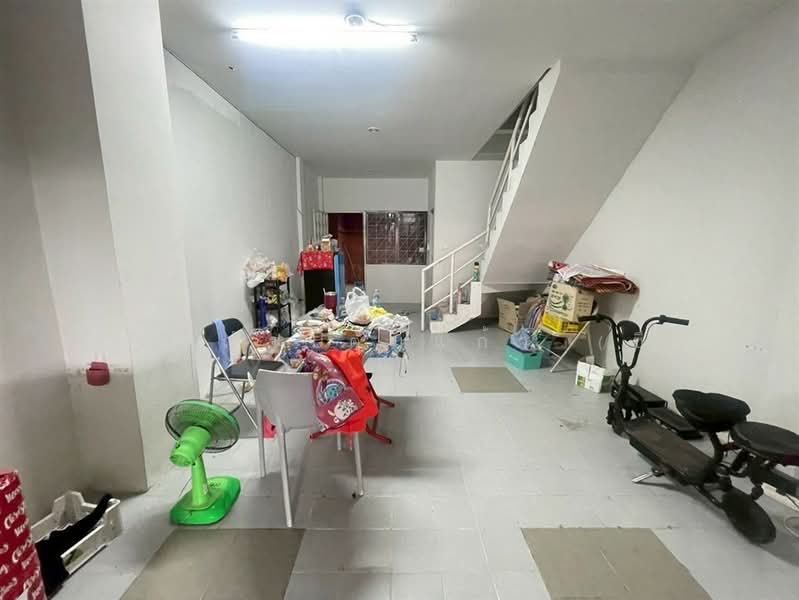 ทาวน์เฮ้าส์ 2 ชั้น 20 ตร.ว. ทาวน์เฮ้าส์ อยู่หลังตลาดป้าพร ซอยพหลโยธิน52 แยก33, Bangkok, ถนนพหลโยธิน, Khlong Tanon, Sai Mai, Bangkok, 2 Bedrooms, 100 sqm, Townhouse For Sale, by คุณ ณัฐ ตุ่มแก้ว (ซี), 500403285 - DDproperty.com