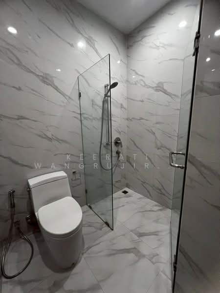 Noble BE19 Sukhumvit, Bangkok, 89 Sukhumvit 19 Alley, Khlong Tan Nua, Watthana, Bangkok, 1 Bedroom, 34 sqm, Condo For Rent, by Keerati Wangrujirakul, 500403322 - DDproperty.com
