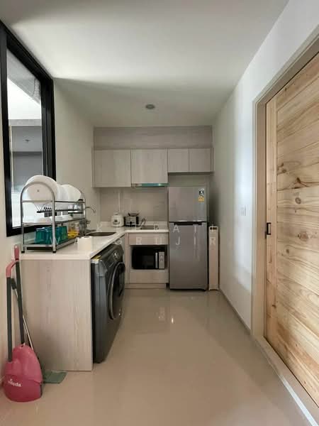 Life Asoke, Bangkok, Asoke-Dindang Road, Bang Kapi, Huai Khwang, Bangkok, 2 Bedrooms, 35 sqm, Condo For Rent, by Keerati Wangrujirakul, 500403447 - DDproperty.com