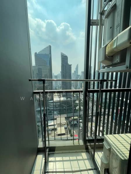 Life Asoke, Bangkok, Asoke-Dindang Road, Bang Kapi, Huai Khwang, Bangkok, 2 Bedrooms, 35 sqm, Condo For Rent, by Keerati Wangrujirakul, 500403447 - DDproperty.com
