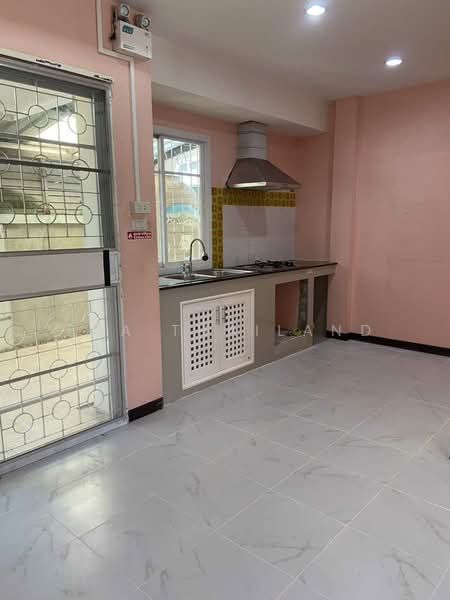 หมู่บ้านแกรนด์เทรนด์ ท่าโพธิ์, Phitsanulok, Tha Pho, Muang Phitsanulok, Phitsanulok, 3 Bedrooms, 120 sqm, Townhouse For Sale, by ERA Thailand, 500403448 - DDproperty.com