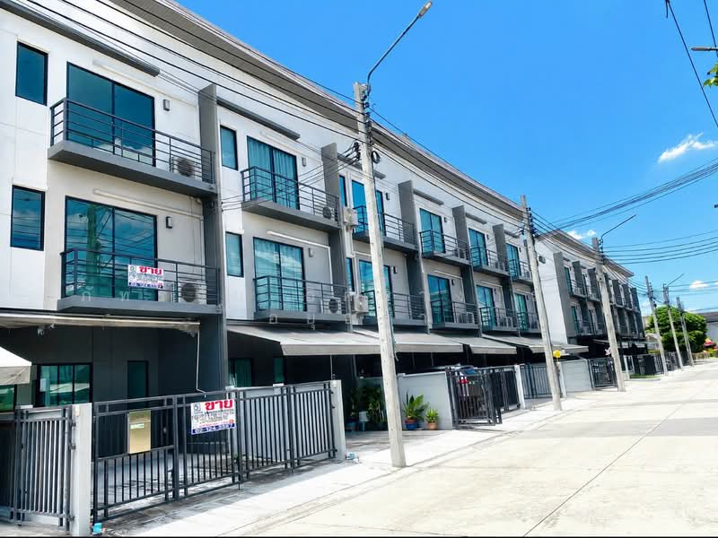 Baan Klang Muang Ratchaphruek-Rama 5, Nonthaburi, Soi Bang Phai 21, Nakhon In Road, Bang Phai, Muang Nonthaburi, Nonthaburi, 3 Bedrooms, 88 sqm, Townhouse For Sale, by ภัทรนัน อิศรางกูร ณ อยุธยา, 500403517 - DDproperty.com