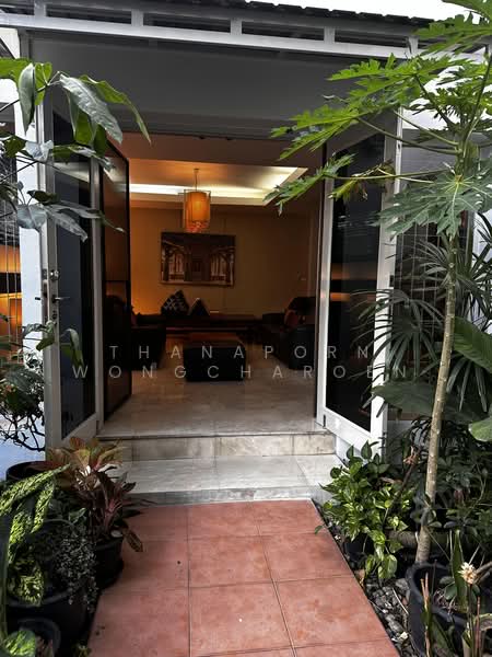 สาทร, กรุงเทพ, ทุ่งมหาเมฆ, สาทร, กรุงเทพ, 300 ตร.ม., บ้านเดี่ยว ให้เช่า, โดย Thanaporn Wongcharoen, 500403524 - DDproperty.com