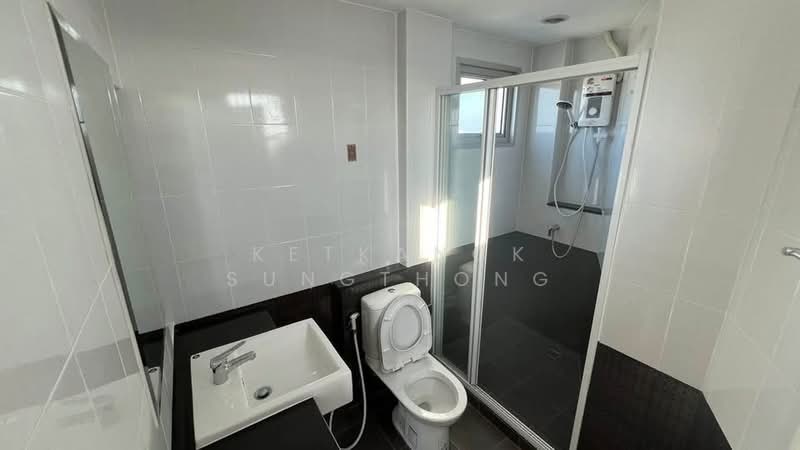 Asakan Place Srinakarin, Bangkok, 617 Srinakarin Road, Suan Luang, Bangkok, 2 Bedrooms, 43 sqm, Condo For Rent, by Ketkanok Sungthong, 500403535 - DDproperty.com