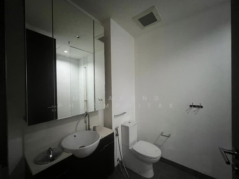 The Lofts Yennakart, Bangkok, 366 ์Soi Nang Linchi Yenakat Road, Chong Nonsi, Yan Nawa, Bangkok, 2 Bedrooms, 68 sqm, Condo For Sale, by Manapong Phromphitak, 500403548 - DDproperty.com