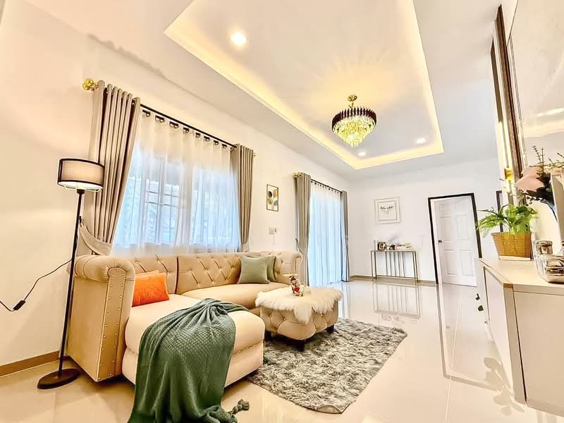 Luxury House for Sale 3 Bedroom Khao Noi East Pattaya, Chon Buri (Pattaya), Bang Lamung, Bang Lamung (Pattaya), Chon Buri (Pattaya), 3 Bedrooms, 156 sqm, Semi-Detached House (Twin House) For Sale, by PLC Real Estate, 500403560 - DDproperty.com
