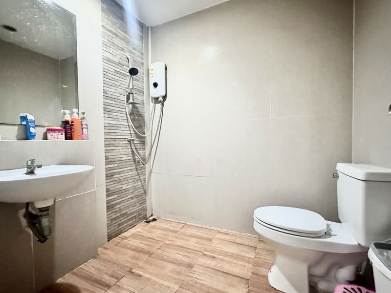 The Central Town 2, Chon Buri (Pattaya), Nong - Kham, Si Racha, Chon Buri (Pattaya), 3 Bedrooms, 144 sqm, Townhouse For Sale, by The Best Property ปิ่น, 500403563 - DDproperty.com