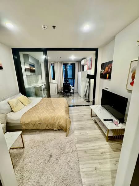 XT Huaikhwang, Bangkok, 244 Ratchadaphisek Road, Huai Khwang, Bangkok, Studio, 31 sqm, Condo For Rent, by Intouch Abhinorasaeth, 500403593 - DDproperty.com