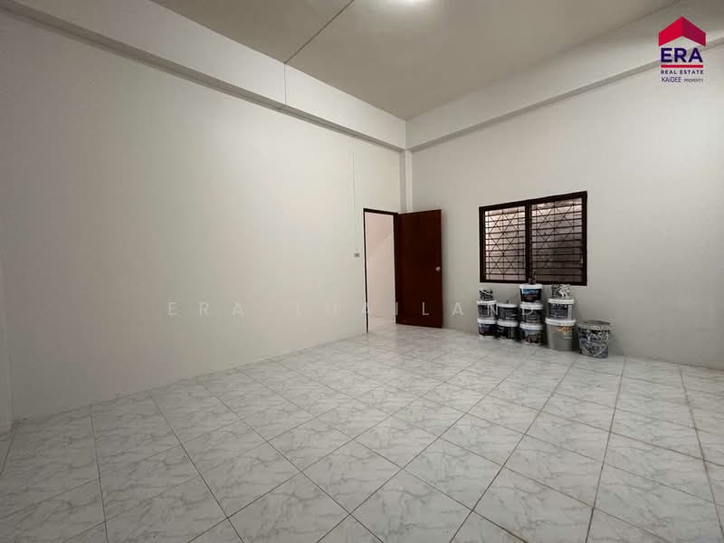 ทาวน์โฮม 2 ชั้น พิกัด ซอยพิเศษ มอ. ขุนทะเล, Surat Thani, Khunthale, Muang Surat Thani, Surat Thani, 2 Bedrooms, 100 sqm, Townhouse For Sale, by ERA Thailand, 500403606 - DDproperty.com