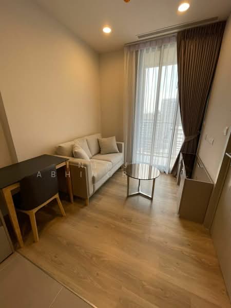 Oka Haus Sukhumvit 36, Bangkok, 3399 Rama 4 Road, Khong Tan, Khlong Toei, Bangkok, 1 Bedroom, 27 sqm, Condo For Rent, by Intouch Abhinorasaeth, 500403608 - DDproperty.com