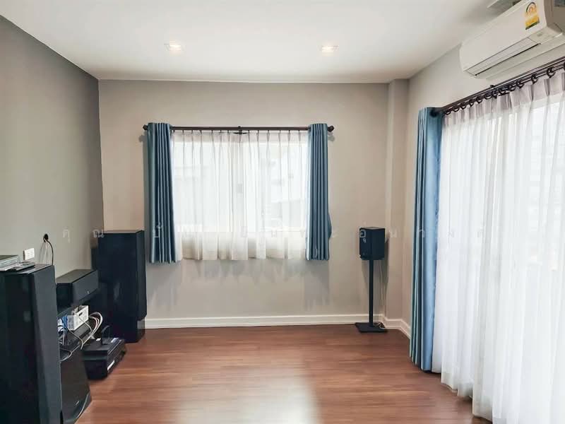 RK PARK 2 Ramintra-Safari, Bangkok, Lieb Khlong Song Road, Bang Chun, Khlong Sam Wa, Bangkok, 4 Bedrooms, 180 sqm, Townhouse For Sale, by คุณ ปั่น อินทะอุ่นวงศ์ (ปั่น), 500403617 - DDproperty.com
