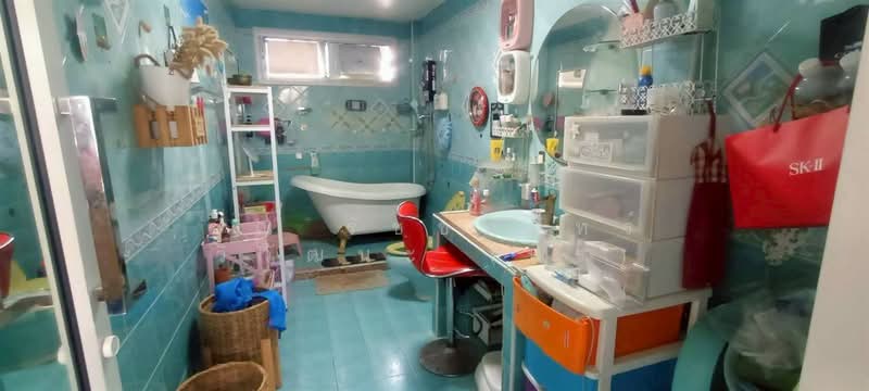 รุ่งเรืองเฮ้าส์ บางบอน 5 ( Rungruang House Bangbon 5 ), กรุงเทพ, ถนนเอกชัย, บางบอน, กรุงเทพ, 230 ตร.ม., บ้านเดี่ยว ขาย, โดย คุณ รัชชมนทร์ วิวัฒนะ (พร), 500403659 - DDproperty.com