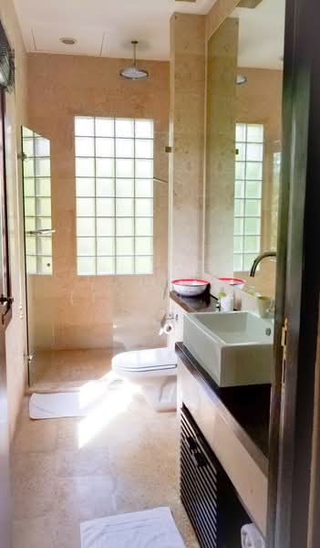 Nakatani Village, Phuket, Kammala, Kathu, Phuket, 5 Bedrooms, 300 sqm, Villa For Rent, by Fazwaz (Thailand) Co., Ltd., 500403662 - DDproperty.com