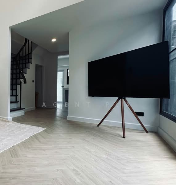 Townhouse for rent in Ladprao, Chokchai 4 area, near Chokchai 4 Yellow Line BTS station (SPSAD4069), Bangkok, Lat Phrao, Bangkok, 3 Bedrooms, 200 sqm, Townhouse For Rent, by Agent Pla, 500403733 - DDproperty.com