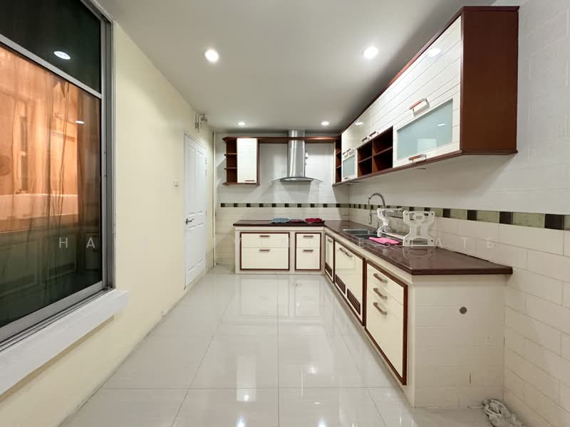 Baan Klang Muang Monte-Carlo : บ้านกลางเมือง มอนติ-คาร์โล, กรุงเทพ, ถนน หมู่บ้านกลางเมืองมอลติ-คาโล รัชวิภา, ลาดยาว, จตุจักร, กรุงเทพ, 220 ตร.ม., ทาวน์เฮ้าส์ ขาย, โดย Haus Living Estate, 500403736 - DDproperty.com