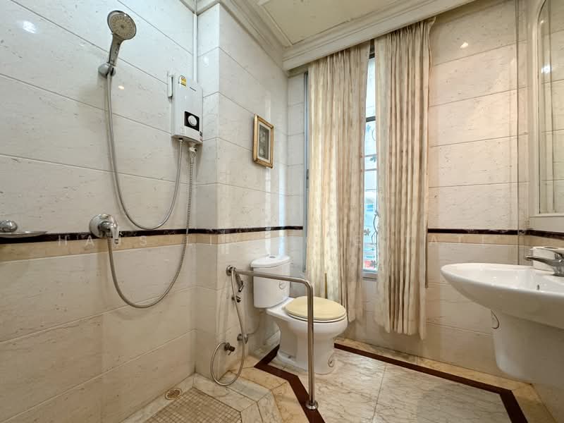 Baan Klang Muang Monte-Carlo, Bangkok, Moobaan Klang Muang Monte-Carlo Road, Ratchavipha, Lat Yao, Chatuchak, Bangkok, 5 Bedrooms, 220 sqm, Townhouse For Sale, by Haus Living Estate, 500403736 - DDproperty.com