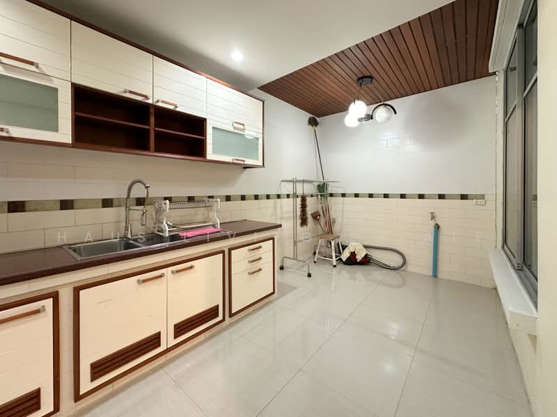 Baan Klang Muang Monte-Carlo : บ้านกลางเมือง มอนติ-คาร์โล, กรุงเทพ, ถนน หมู่บ้านกลางเมืองมอลติ-คาโล รัชวิภา, ลาดยาว, จตุจักร, กรุงเทพ, 220 ตร.ม., ทาวน์เฮ้าส์ ขาย, โดย Haus Living Estate, 500403736 - DDproperty.com