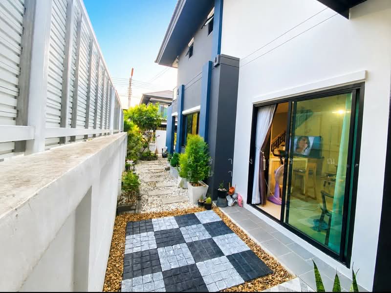 Baan Fah Piyarom - Lumlukka Klong 6, Pathum Thani, Lam Luk Ka Road, Khlong 6 (Exit), Bung Kham Proi, Lam Luk Ka, Pathum Thani, 3 Bedrooms, 152 sqm, Semi-Detached House (Twin House) For Sale, by ภัทรนัน อิศรางกูร ณ อยุธยา, 500403739 - DDproperty.com