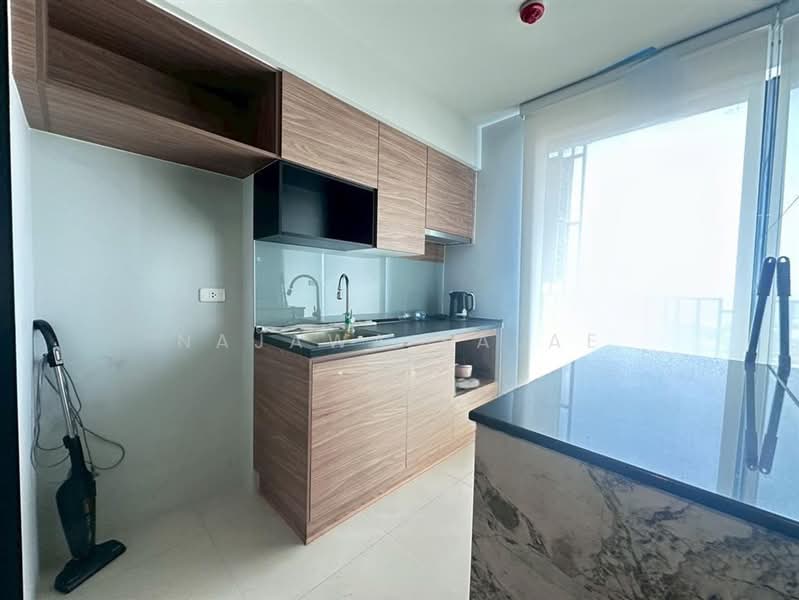 Brix Charan 64, Bangkok, 696 Charan Sanit Wong Road, Bang Yi Khan, Bang Phlat, Bangkok, 1 Bedroom, 35 sqm, Condo For Sale, by Najawa Salae, 500403789 - DDproperty.com