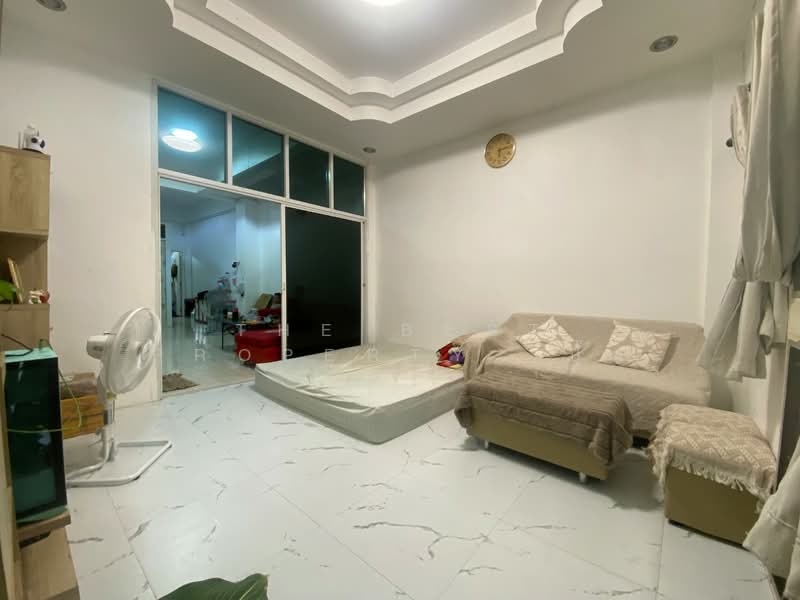 ทาวน์เฮ้าส์รั้วใหญ่ สุพรรณบุรี, Suphan Buri, Rua Yai, Muang Suphanburi, Suphan Buri, 3 Bedrooms, 150 sqm, Townhouse For Sale, by The Best Property  ปุ๊ก, 500403828 - DDproperty.com